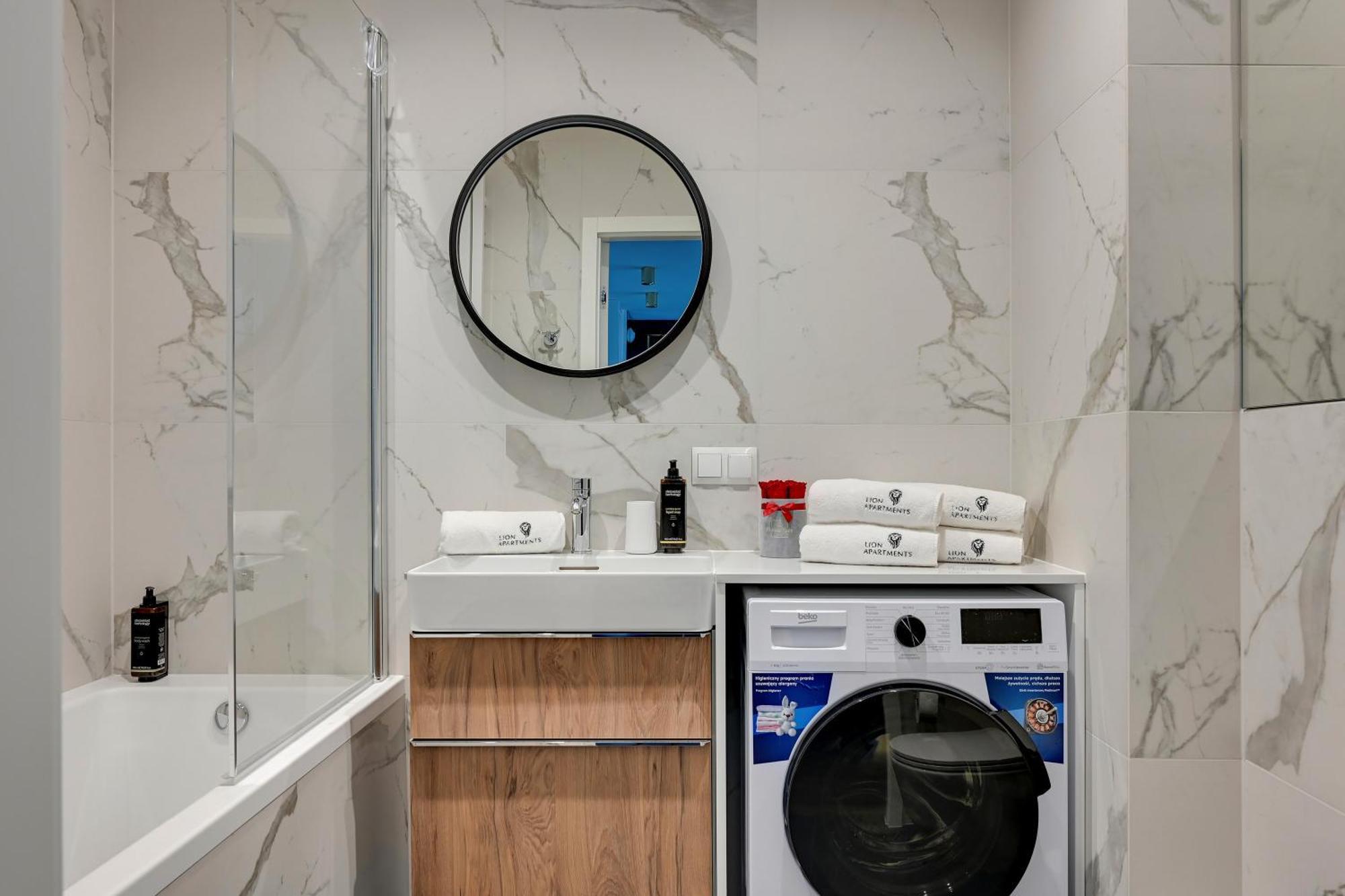Scala 60F City Center Premium Apartments With Parking By Lion Apartments Гданск Екстериор снимка